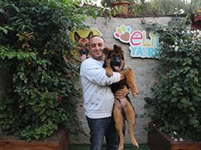 Harun bey ve Sony von Petworld